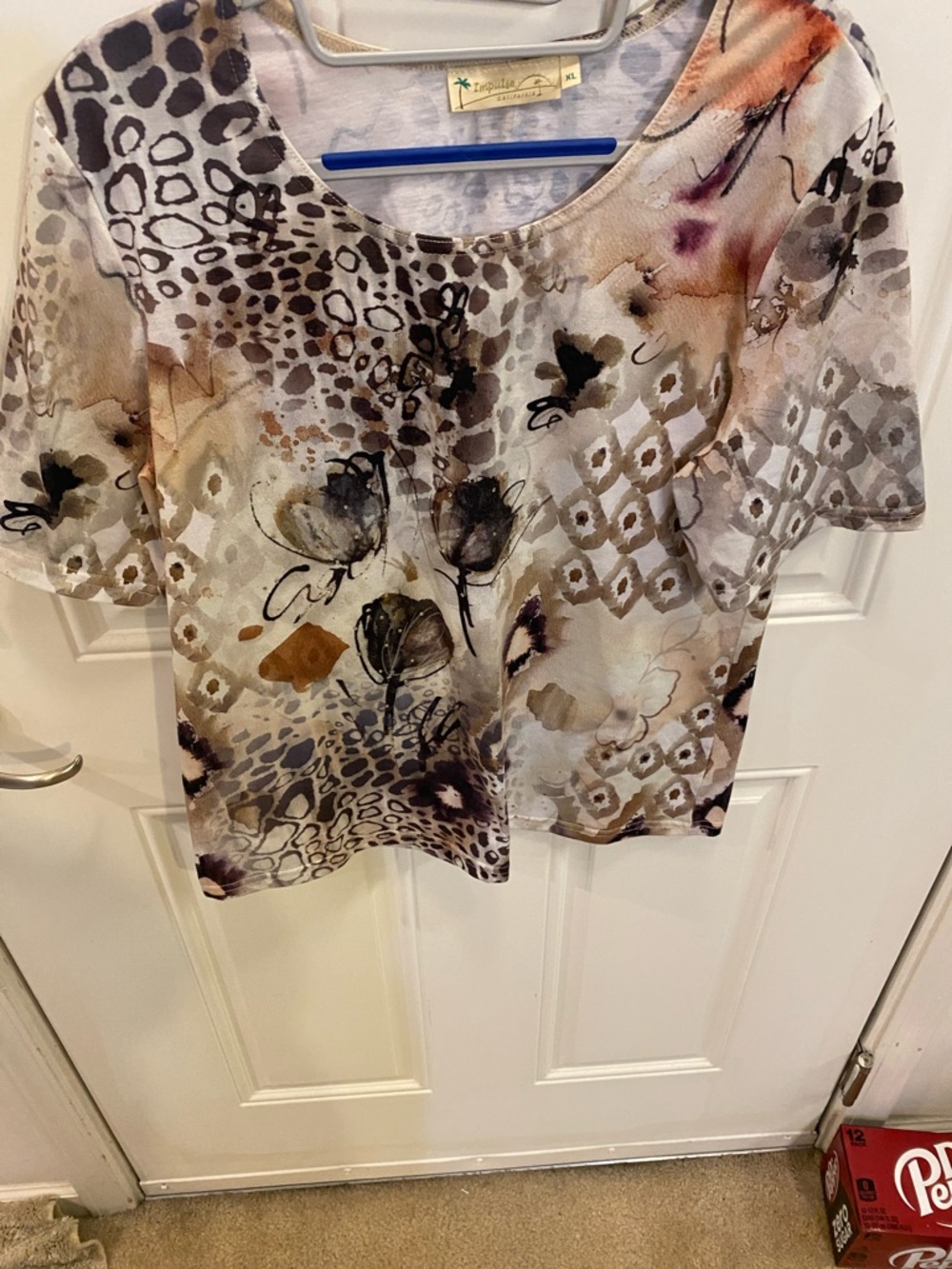 Tropical Breeze Scoop Neck Short Sleeve Top - Taupe Multi